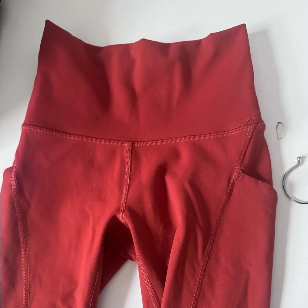 Lululemon InStill High-Rise Tight 25” Size 2